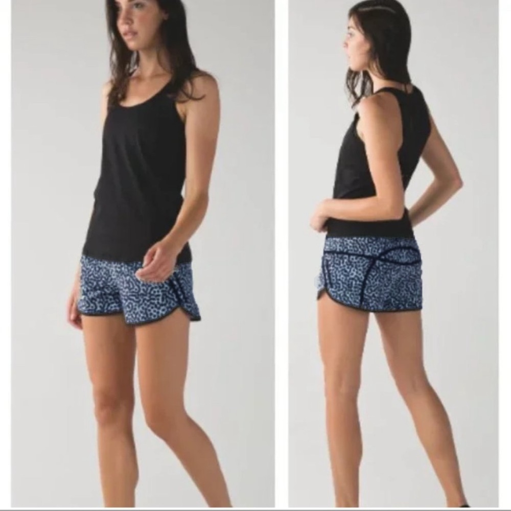 LULULEMON Women's Leopard Tracker 3 III Running Lined Shorts Size 6